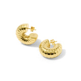 THE RIBBED HOOP EARRINGS